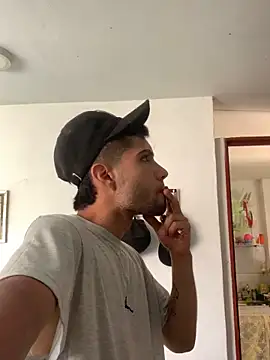 Snapshot of Jestebanano chatting on 03/09/25, 06:43 Jestebanano online show from 03/09/25, 06:43