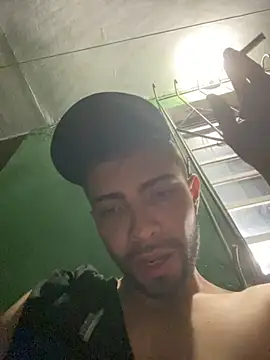 Snapshot of Jestebanano chatting on 09/27/25, 12:48 Jestebanano online show from 09/27/25, 12:48