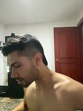 Snapshot of Jestebanano chatting on 11/11/25, 03:17 Jestebanano online show from 11/11/25, 03:17