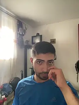 Snapshot of Jestebanano chatting on 11/19/25, 03:56 Jestebanano online show from 11/19/25, 03:56