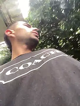 Snapshot of Jestebanano chatting on 12/18/25, 07:31 Jestebanano online show from 12/18/25, 07:31