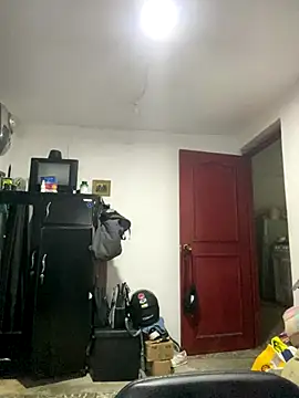 Snapshot of Jestebanano chatting on 12/23/25, 06:44 Jestebanano online show from 12/23/25, 06:44