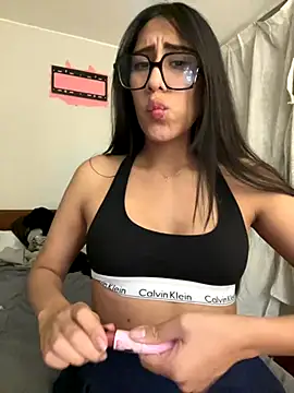 AleFantasy0001 online show from 10/03/25, 04:09