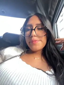 AleFantasy0001 online show from 11/30/25, 10:47