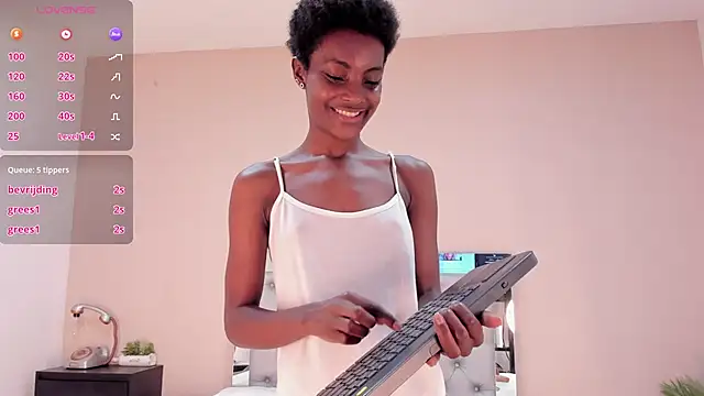 kenya stone 1 online show from 02/28/25, 02:09