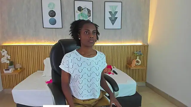 Snapshot of kenya_stone_1 chatting on 06/11/26, 09:02 kenya stone 1 online show from 06/11/26, 09:02