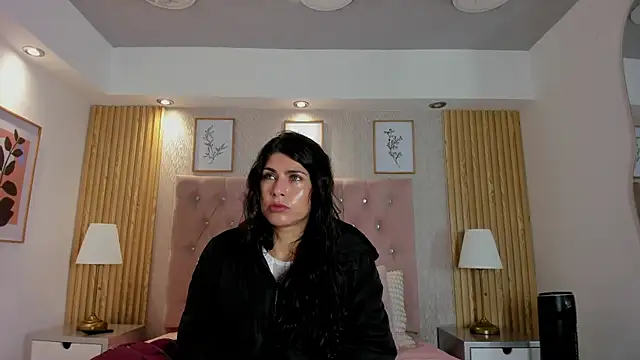 Snapshot of Melodi_Roux chatting on 06/13/26, 12:03 Melodi Roux online show from 06/13/26, 12:03