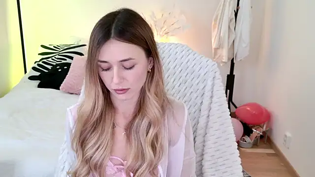 Sophie Enzo online show from 01/24/25, 10:53