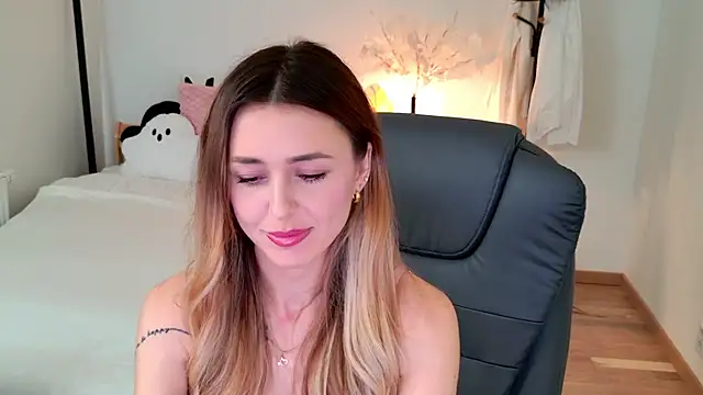 Sophie Enzo online show from 02/18/25, 10:14