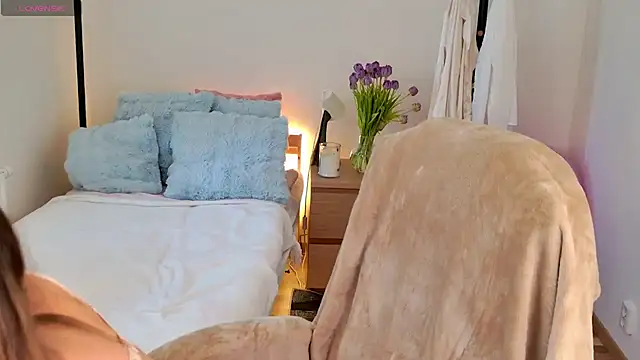 Sophie Enzo online show from 03/06/25, 11:03