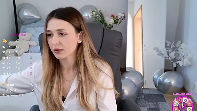 Sophie Enzo online show from 03/20/25, 12:11