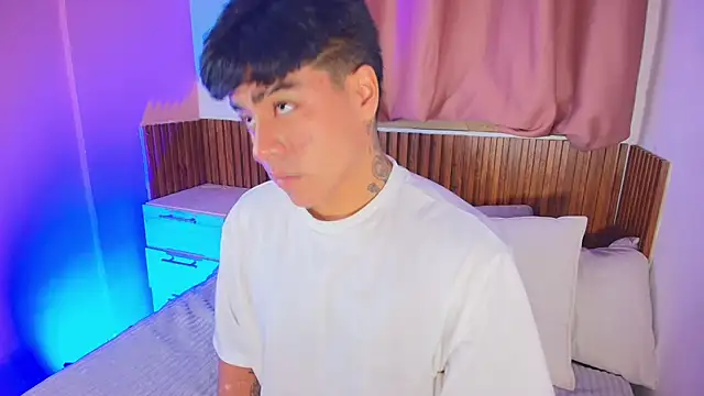 kiing azahell online show from 02/11/26, 03:00