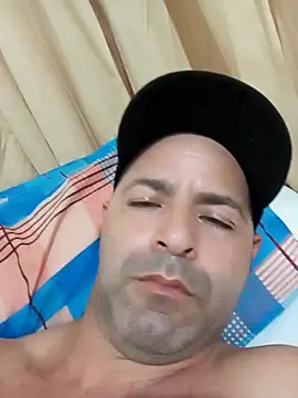 Snapshot of Marciogrei chatting on 12/14/24, 08:29 Marciogrei online show from 12/14/24, 08:29