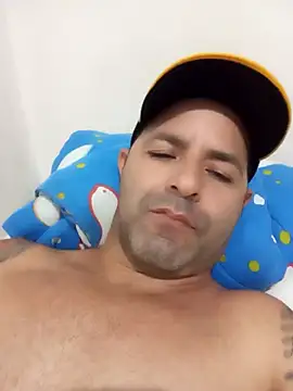 Snapshot of Marciogrei chatting on 02/20/25, 06:13 Marciogrei online show from 02/20/25, 06:13