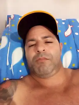 Snapshot of Marciogrei chatting on 02/28/25, 01:15 Marciogrei online show from 02/28/25, 01:15