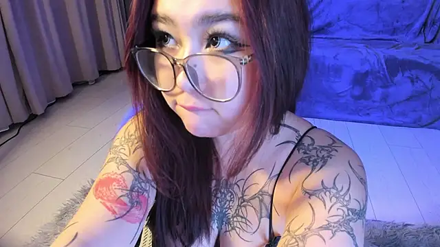 Yuriko May online show from 01/13/25, 07:42