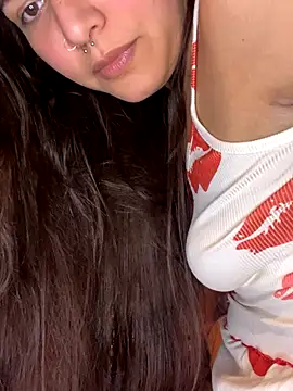 Snapshot of Cloeegoth chatting on 09/15/25, 12:43 Cloeegoth online show from 09/15/25, 12:43