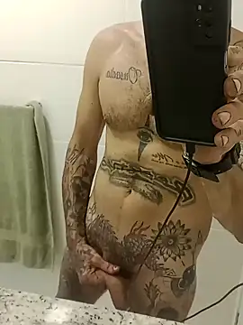 Snapshot of rolesexy chatting on 01/29/25, 12:01 rolesexy online show from 01/29/25, 12:01