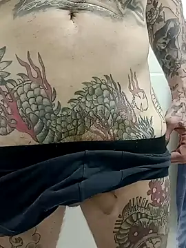 Snapshot of rolesexy chatting on 09/12/25, 12:33 rolesexy online show from 09/12/25, 12:33