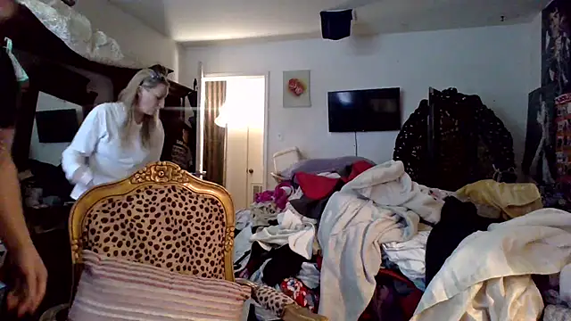 sophiarica online show from 03/16/26, 06:45