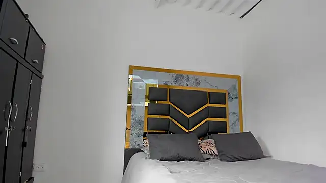 MattDevon online show from 10/04/25, 10:19