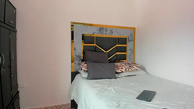 MattDevon online show from 10/15/25, 06:08