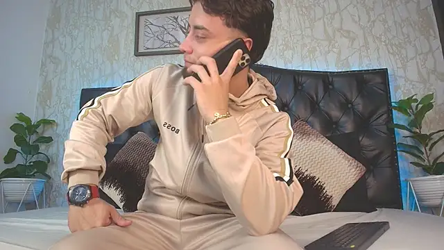 Snapshot of MattDevon chatting on 02/13/26, 04:08 MattDevon online show from 02/13/26, 04:08