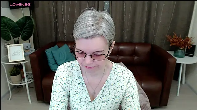 Cutie Erikaa1 online show from 01/22/25, 02:37