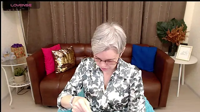 Cutie Erikaa1 online show from 03/09/25, 02:29