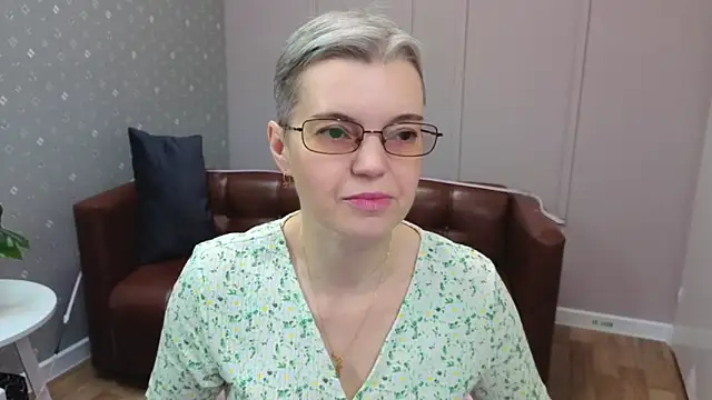 Cutie Erikaa1 online show from 12/20/25, 02:18