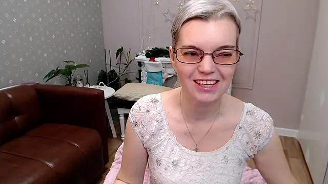 Cutie Erikaa1 online show from 01/11/26, 02:27