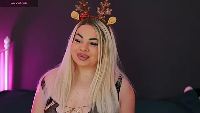 Snapshot of MissLilaa chatting on 12/14/24, 05:58 MissLilaa online show from 12/14/24, 05:58