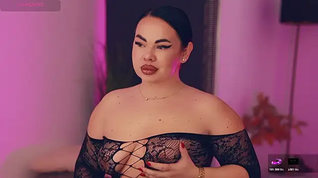 Snapshot of MissLilaa chatting on 11/22/25, 06:29 MissLilaa online show from 11/22/25, 06:29