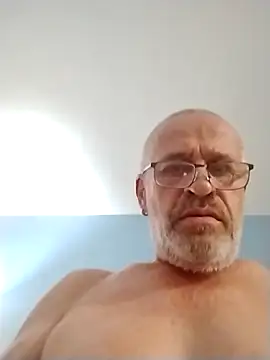 geilerschwanz64 online show from 09/29/25, 11:31