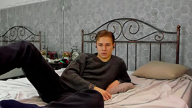 Snapshot of Marcus_Swampov chatting on 12/02/24, 06:32 Marcus Swampov online show from 12/02/24, 06:32