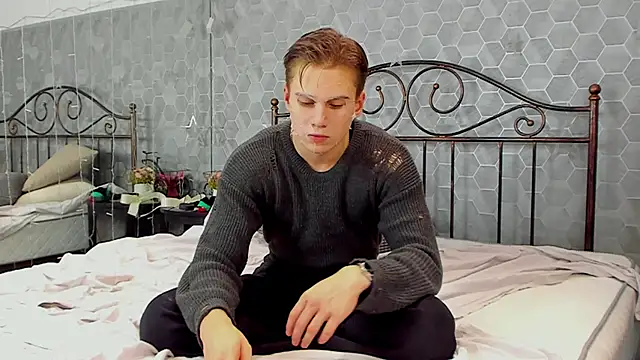 Snapshot of Marcus_Swampov chatting on 12/02/24, 09:39 Marcus Swampov online show from 12/02/24, 09:39