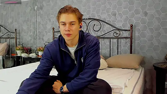 Snapshot of Marcus_Swampov chatting on 12/16/24, 08:58 Marcus Swampov online show from 12/16/24, 08:58