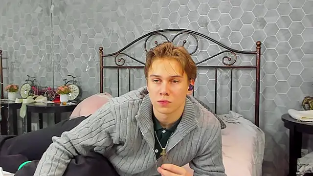 Snapshot of Marcus_Swampov chatting on 01/01/25, 03:45 Marcus Swampov online show from 01/01/25, 03:45