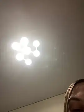 Snapshot of Janet_Welder chatting on 03/23/25, 12:36 Janet Welder online show from 03/23/25, 12:36