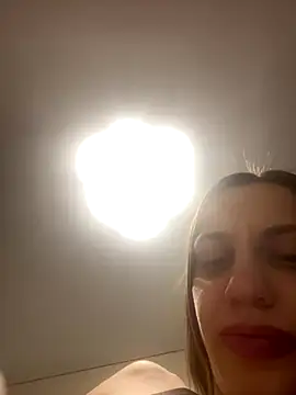 Snapshot of Janet_Welder chatting on 11/02/25, 01:08 Janet Welder online show from 11/02/25, 01:08