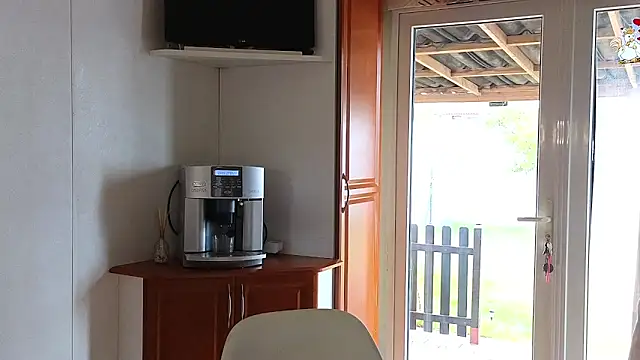 Miss Milka online show from 09/29/25, 10:53