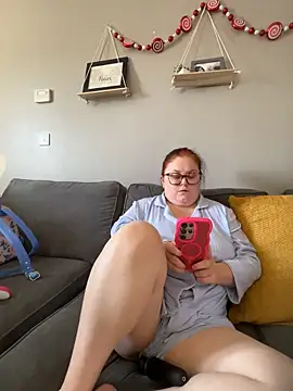 Tallulah-mae-xoxox online show from 09/12/25, 10:37