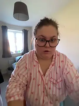 Tallulah-mae-xoxox online show from 03/18/26, 11:13