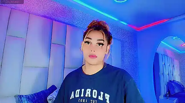 Hallyhott online show from 03/10/25, 07:53