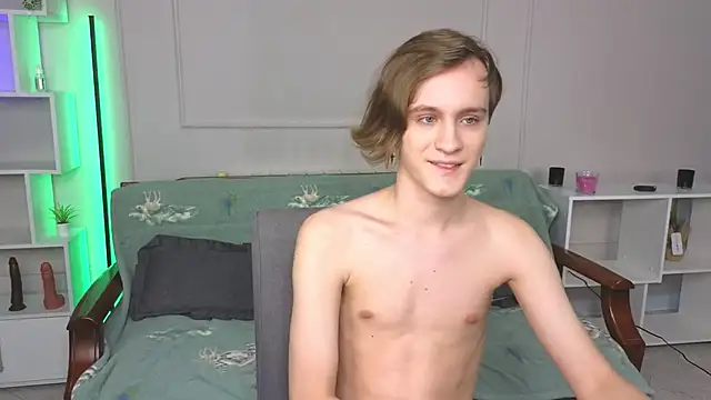 nikompell online show from 01/10/25, 03:07