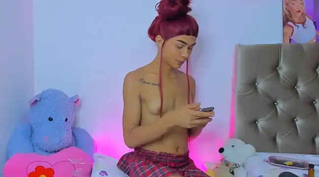 StassieBell online show from 02/11/25, 06:51