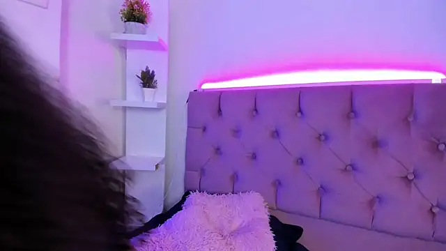 Triipsy online show from 03/18/25, 01:21