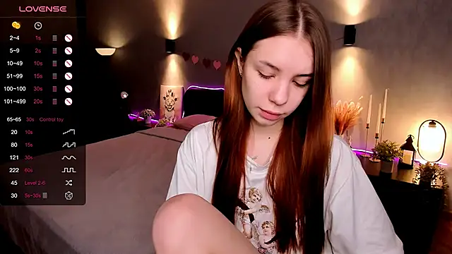 Snapshot of MilliBrown_ chatting on 11/10/25, 08:24 MilliBrown online show from 11/10/25, 08:24