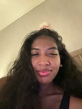 IamCrystal2 online show from 12/16/24, 11:07