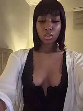 IamCrystal2 online show from 01/04/25, 06:40